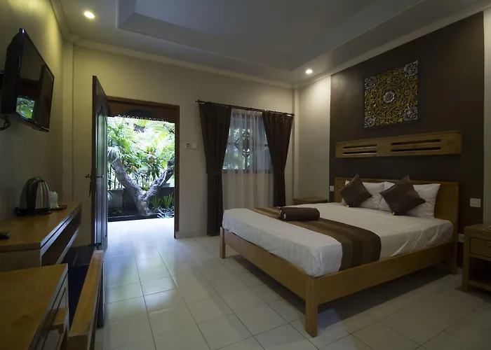 Bakung Sari Hotel 3*